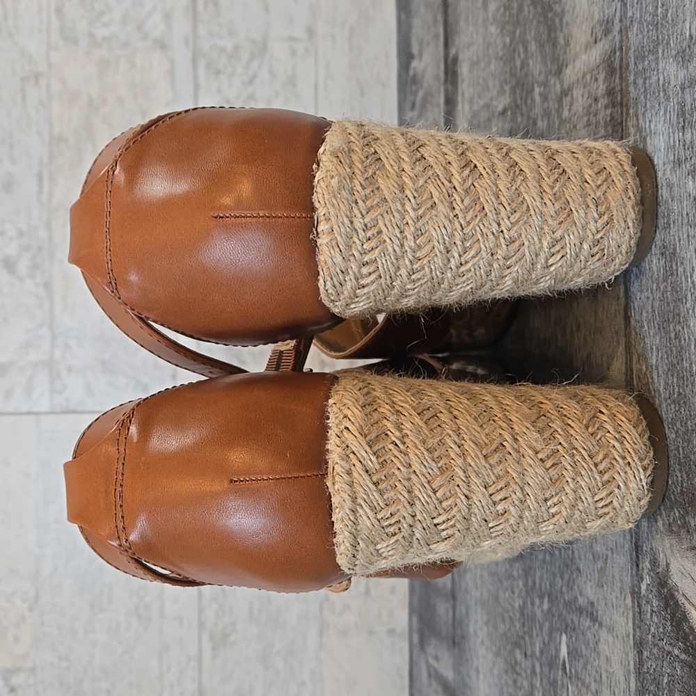 Time And Tru Woven Wedge Tan Brown Sandals Size 8.5 Womans - Picture 5 of 10